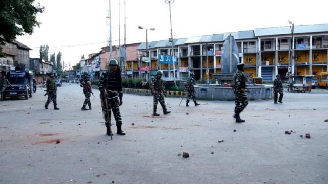 Сринагаре в эти дни Сринагаре в эти дни