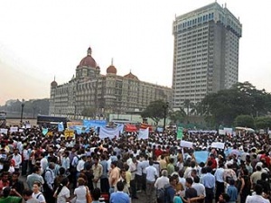Демонстрация жителей Мумбаи
