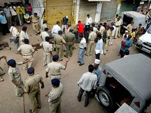Полиция на месте взрыва в Индии
