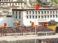 Празднования в Лхасе Празднования в Лхасе